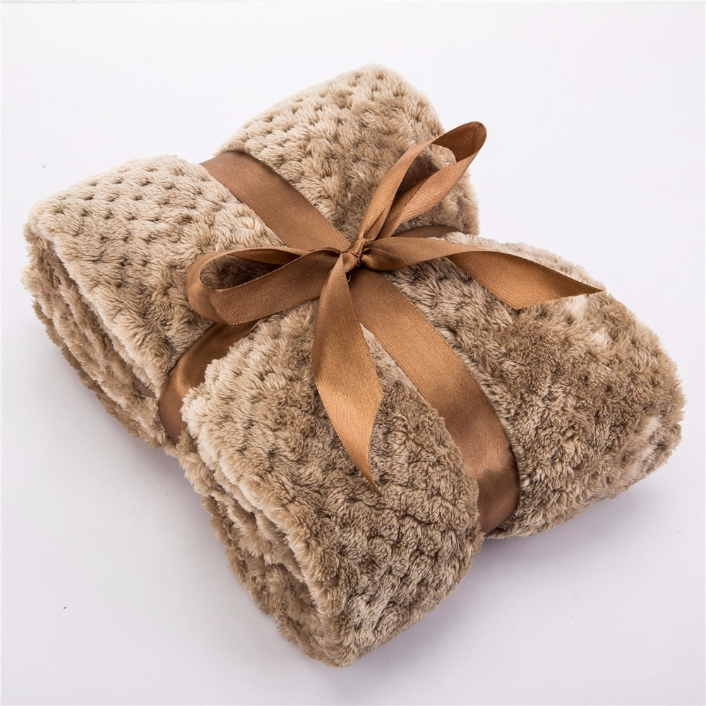 Couverture pour chien beige en peluche, avec nœud en ruban